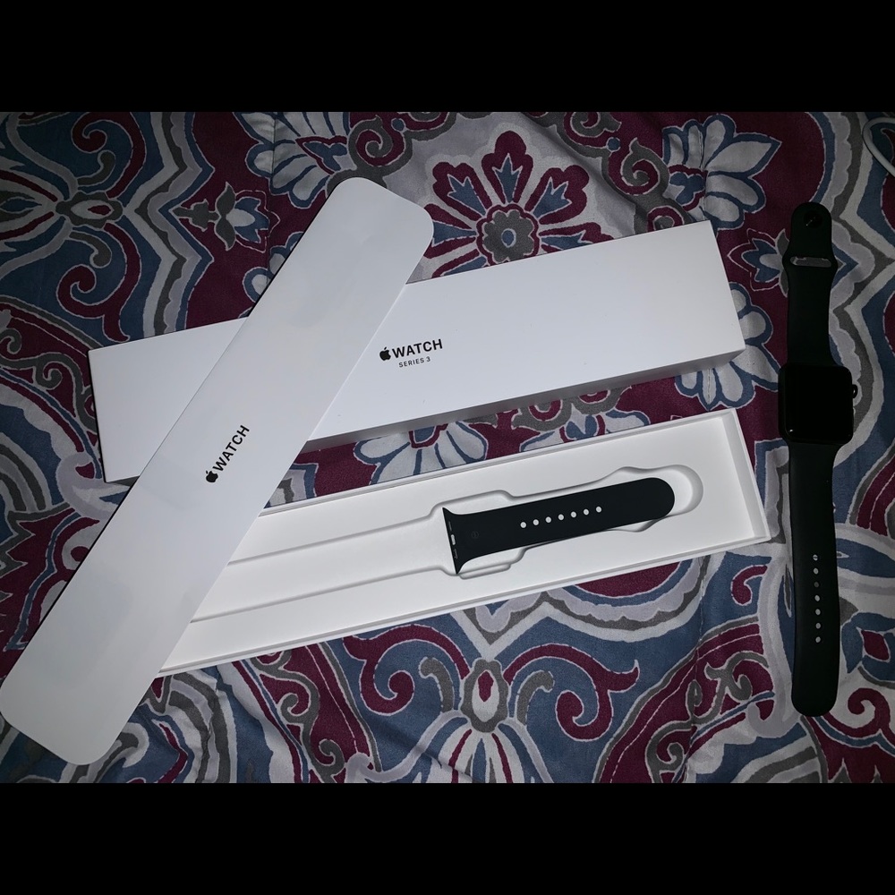 Apple Watch Series 3 42”